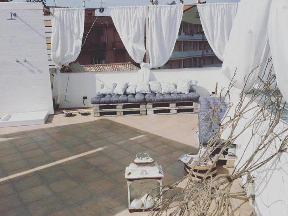 לינה וארוחת בוקר רג'יו די קאלאבריה Il Giardino D'Ulisse מראה חיצוני תמונה